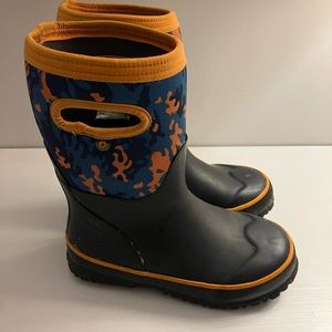 Bogs boys youth size 2 winter neoprene boots $20